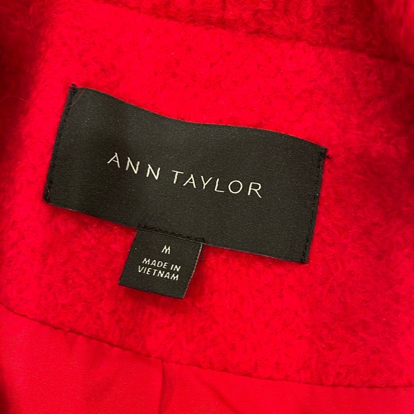 Ann Taylor Short Shawl Collar Cocoon Coat Size Medium - Picture 2 of 11